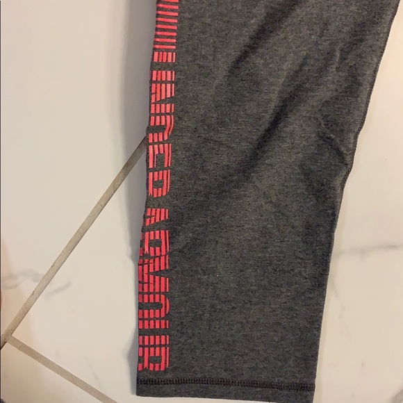 Under armour legging MED NWOT - Picture 2 of 4